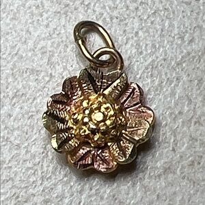 Vintage Dainty 10k Solid Gold Flower Pendant Charm